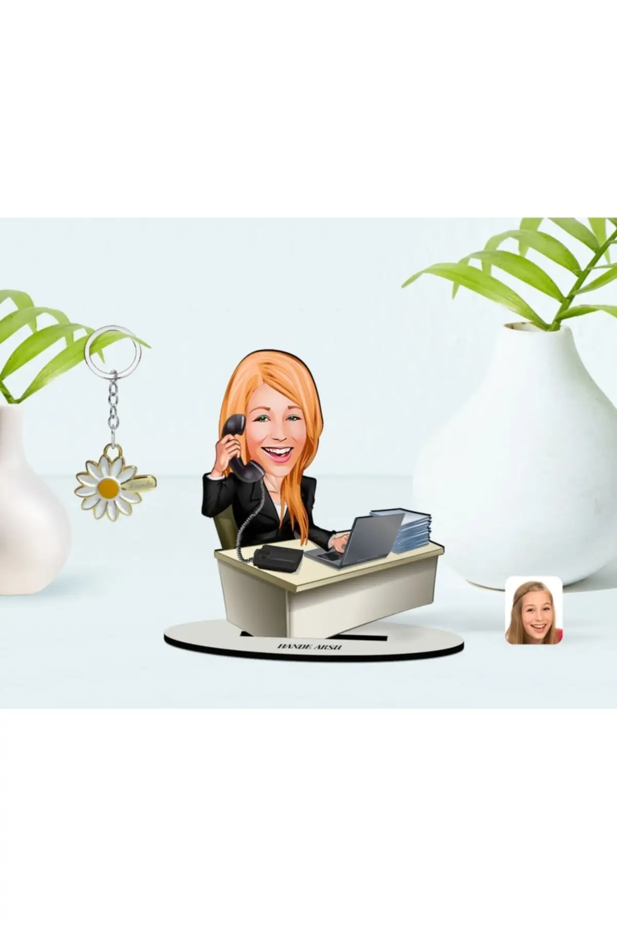 

Personalized Housewife Cartoon 3d Wooden Trinket And Name Silver Daisy key-2