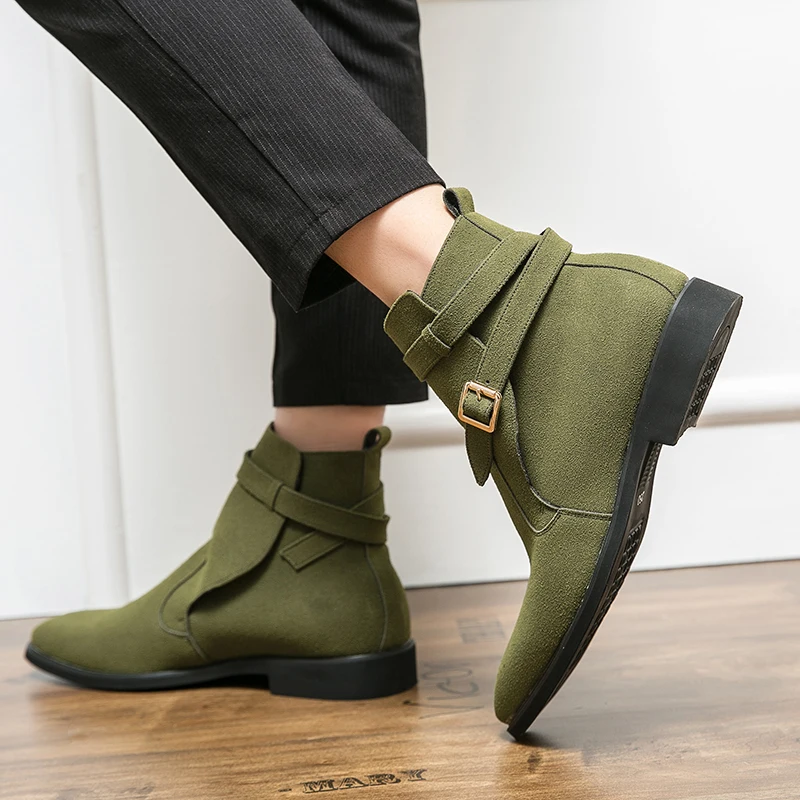 Зимние ботинки 2022 замшевые челси для мужчин модные на платформе с острым носком