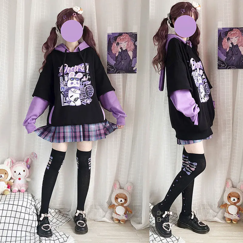 Женский комплект из двух предметов приталенная мини-юбка в полоску с капюшоном и