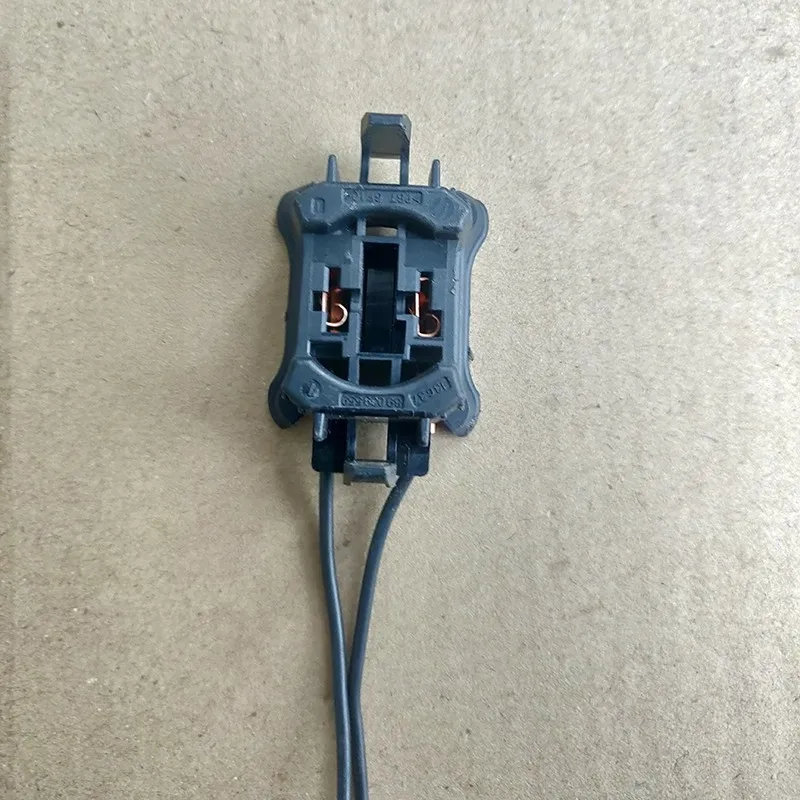 

Автомобильная фара для Citroen C4 C5 C6 Elysee Sega, фара ближнего света, лампочка H7, штепсельная вилка, специальный держатель лампы, автомобильные аксессуары, 2/3 контакта