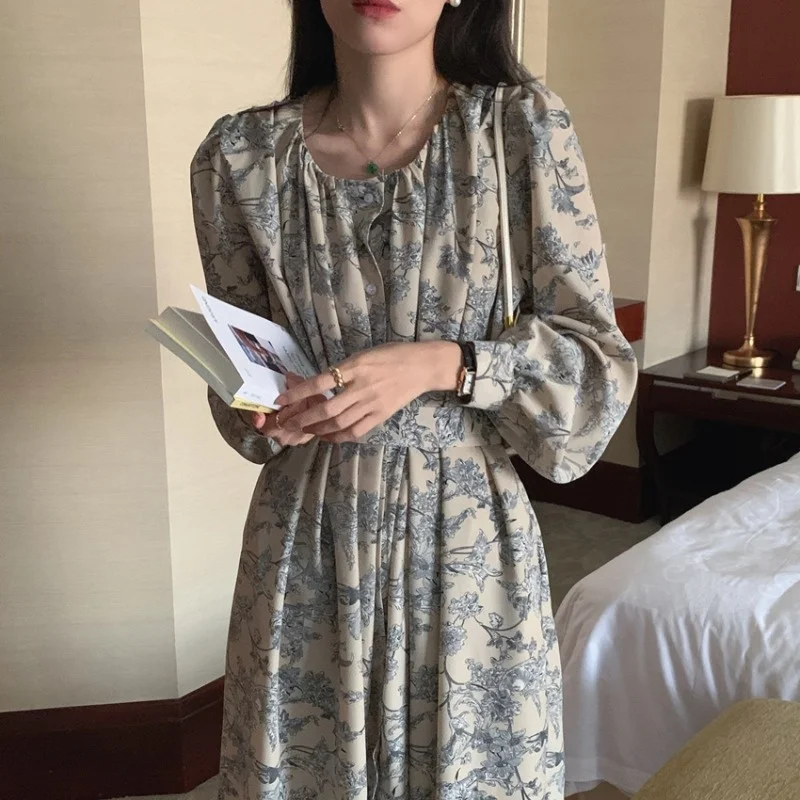 

Женское платье корейское шикарное весеннее французское украшение с круглым вырезом однобортное длинное кружевное закрывающее талию пузыр...