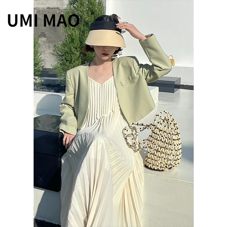 

UMI MAO Yamamoto Style Dark Black Harajuku Beach Pleated Women's Clothing 2022 New Design Open Back Suspender Dress Women's 2K