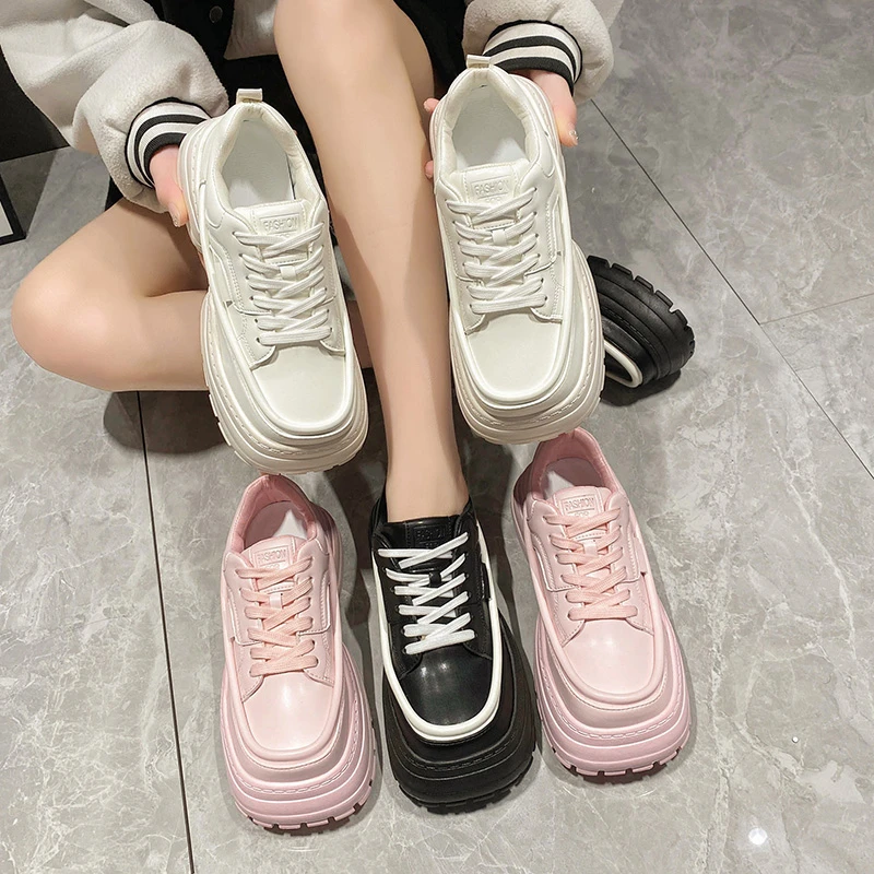 

Женские кроссовки на платформе, весенние легкие кроссовки на толстой подошве, прогулочная обувь с круглым носком, женская обувь со шнуровкой, 2023