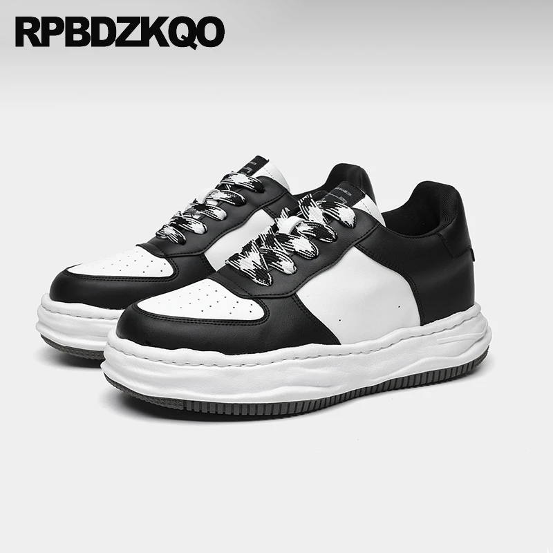 

Кроссовки на толстой подошве, с круглым носком, на шнуровке