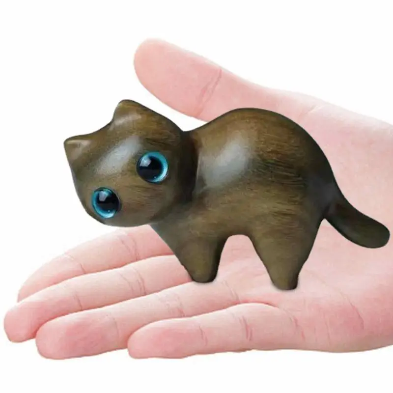 

2022 Mini Ornaments Green Sandalwood Carving Elegant Cat Solid Wood Animal Handle Cartoon Household Car Cute Kitten Wooden Cat