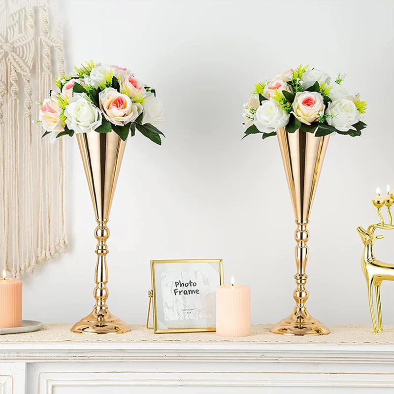 

Wedding Centerpiece Tabletop Decor Gold Vase Metal Flower Trumpet Vase Simplicity Candle Holder Anniversary Ceremony Ornaments