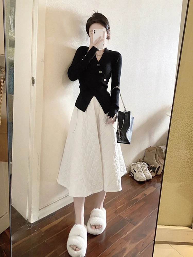 2025 New Long-Sleeved Clothing for Spring Top Sweater Undershirt with Black inside Cardigan Coat Female Fall and Winter |