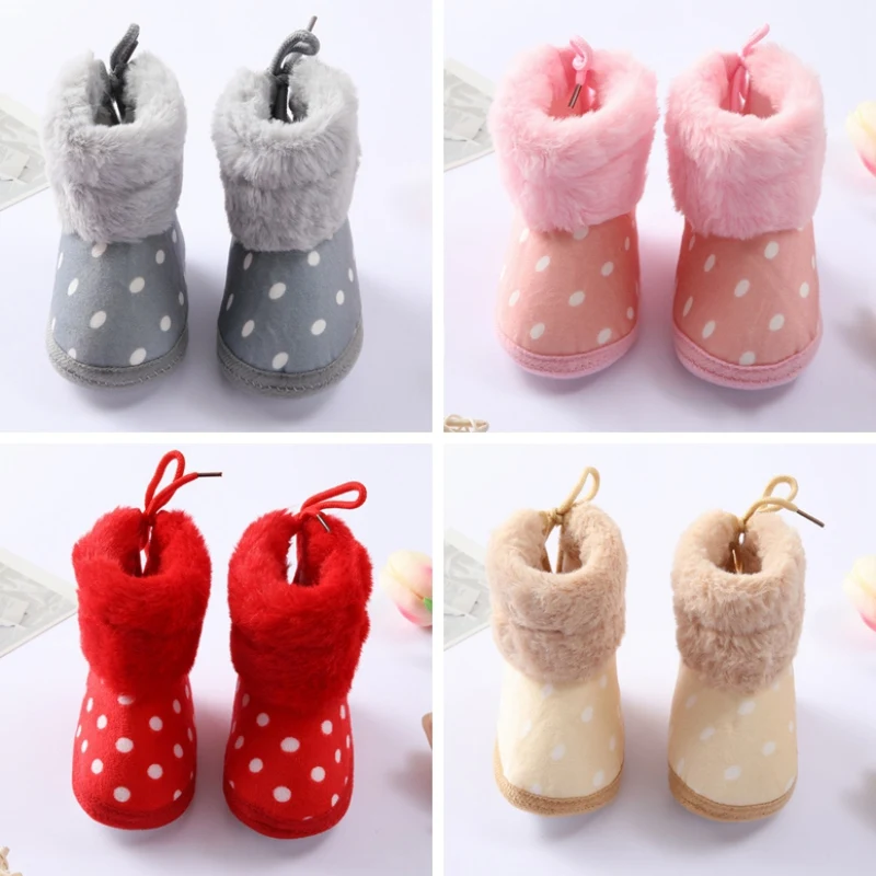 Зимние уютные детские сапоги на флисовой подкладке с двойным помпоном для