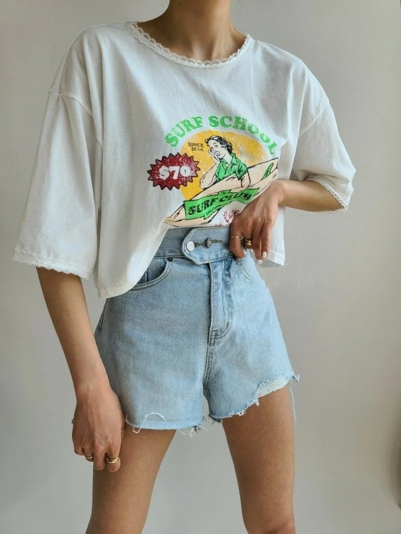 2021 New High Waist Ripped Edge Jeans Shorts Women Summer Chic Double Button Female Blue Denim Shorts All-Match Casual Bottoms