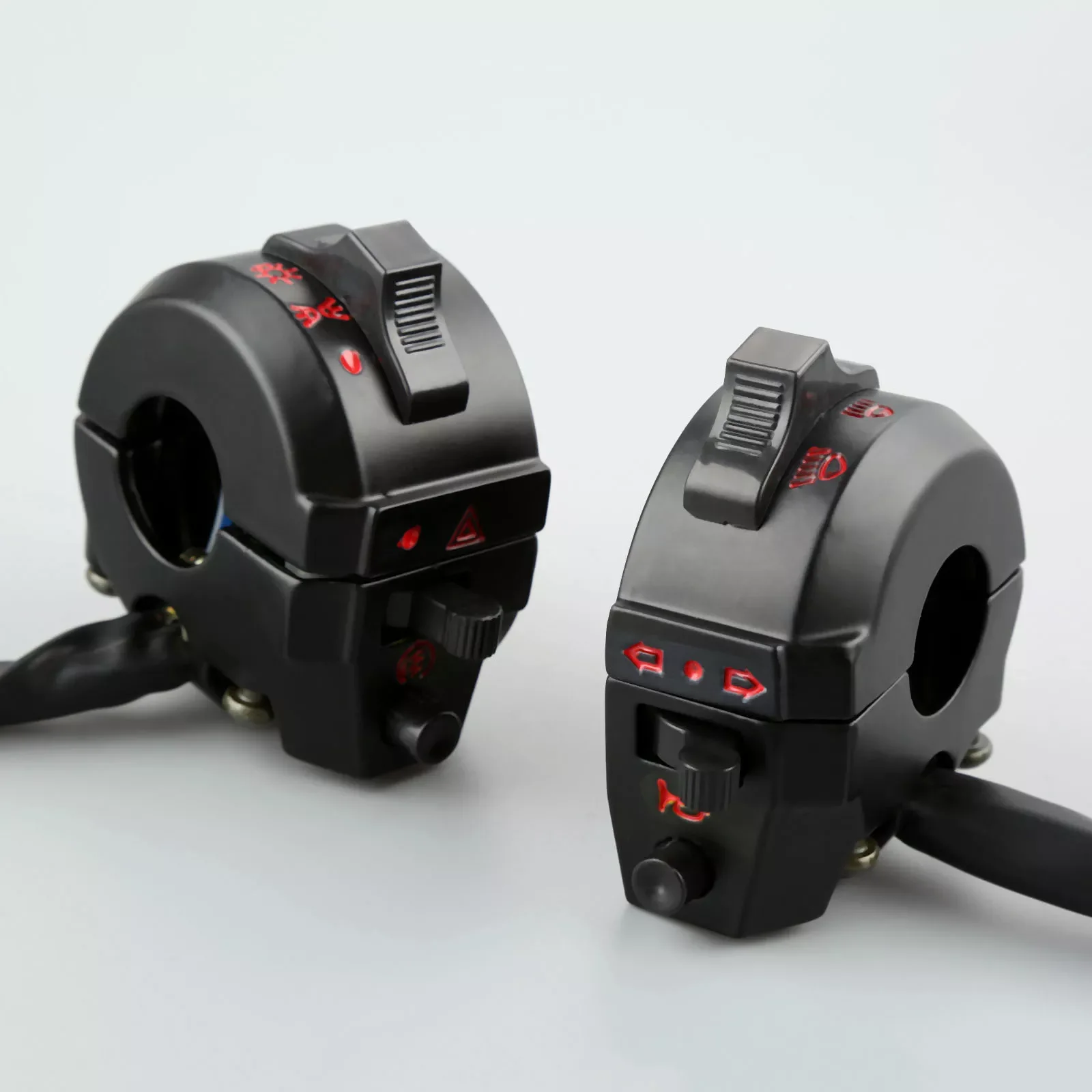 

Motorbike ATV Handlebar Left Right Side Control Switch High/Low Beam Light Turn Signal Horn Switch Parts 7/8" 22mm