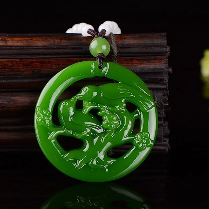 

Natural Hotan Jade Jasper Carved Magpie Pendant Men's and Women's Eyebrow Pendant Sweater Chain