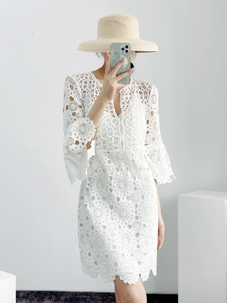 

Spring New Women Crochet Dress French Paris Style V-neck Hollow Flared Sleeve High-waisted High Quality Vocation Lace Dress