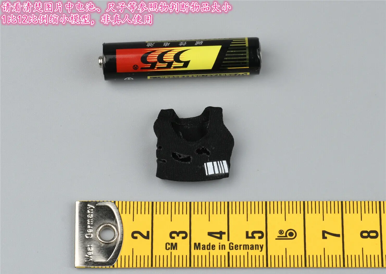 

1/12 Scale SE001 Soldier Battle Damage Black Vest Model for 6" Body Figure