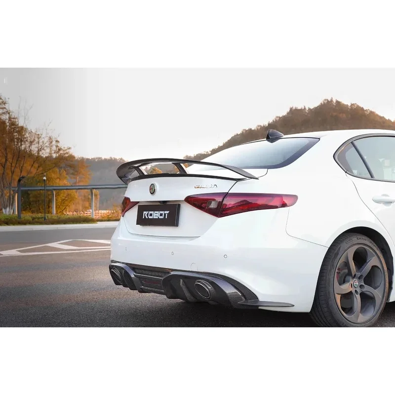 Фото Новейший комплект кузова высокого качества для Alfa Romeo Giulia 17-24, обновленный стиль робота, автозапчасти, боковая юбка, капот, задний диффузор, автомобиль Pa №5