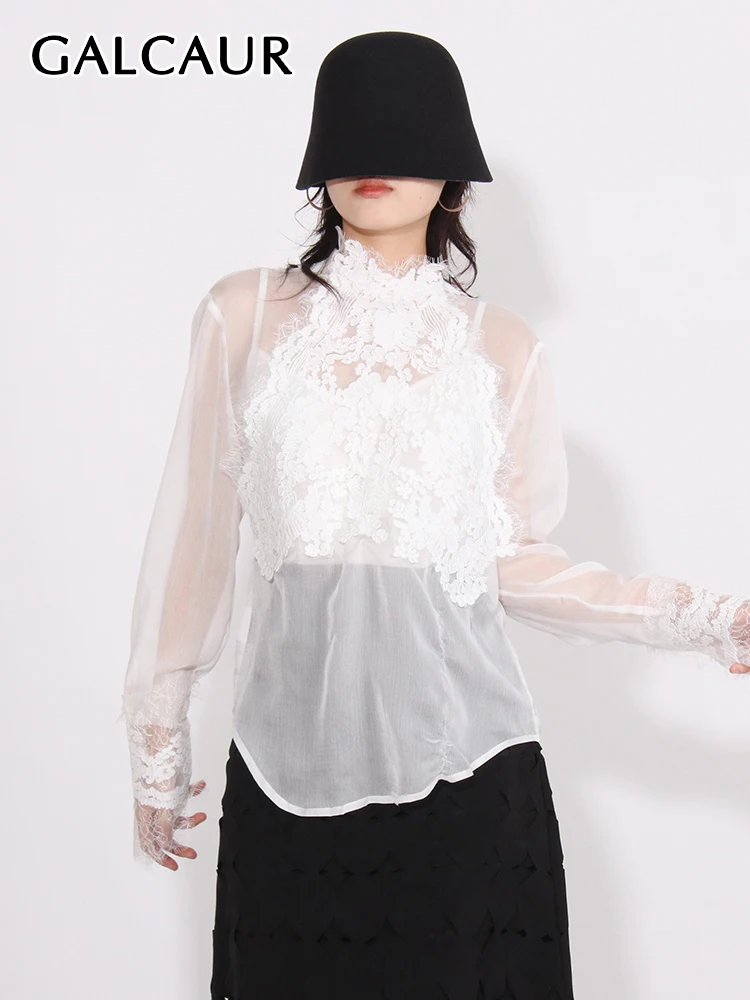 

Элегантная Лоскутная кружевная Однотонная рубашка GALCAUR для женщин с воротником-стойкой и длинным рукавом Минималистичная темпераментная стройнящая женская блузка Новинка
