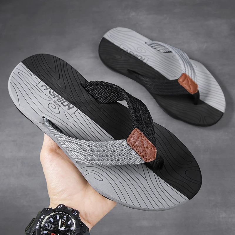 

Men Slipppers 2023 Soft Bottom Non-slip Flip Flops Fashion Trend Men Flip Flops Casual Beach Shoes Men Sandals Black Zapatillas