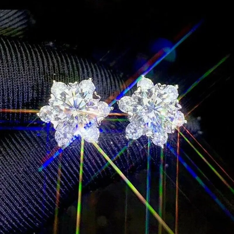 

Женские серьги-гвоздики с фианитами, в форме цветка