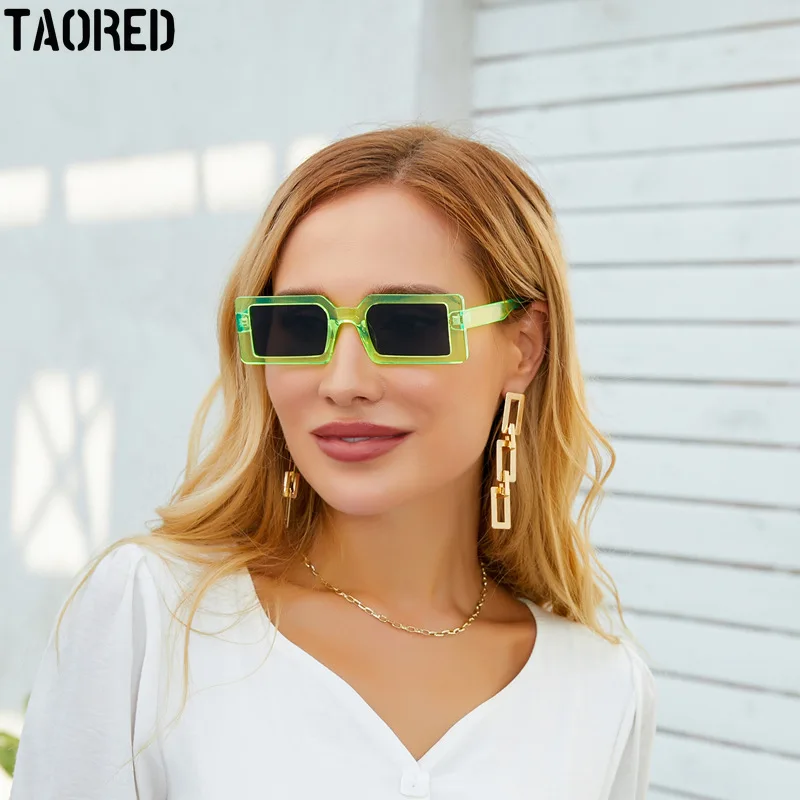 

New Women's Sunglasses Trendy Fashion Small Square Vintage Eyewear Designer Femal Classic Outdoor UV400 Luxury Eyeglasses