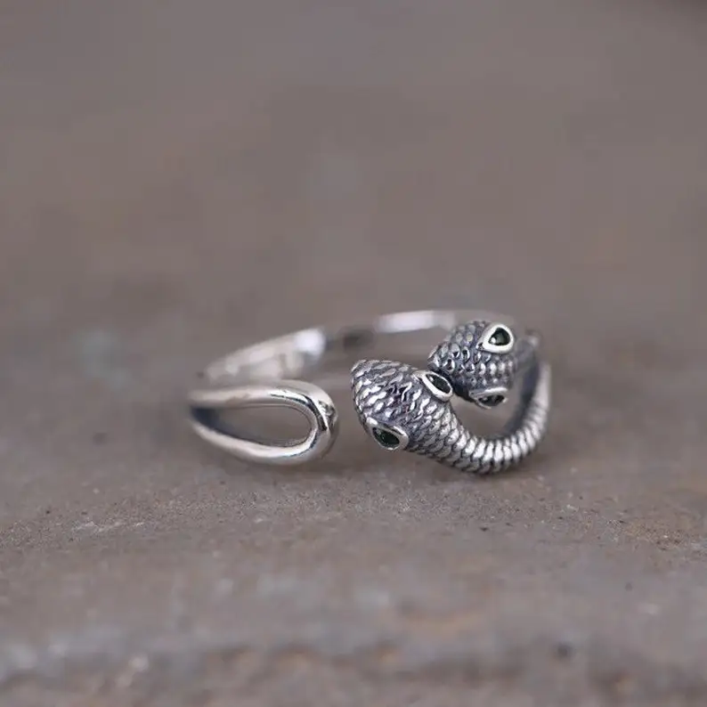 

Conjoined Snake Ring, Adjustable Size， rings ， bague femme acier inoxydable