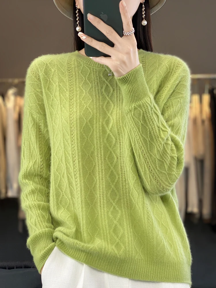 Рисунок 2 - Женский ажурный пуловер с круглым вырезом