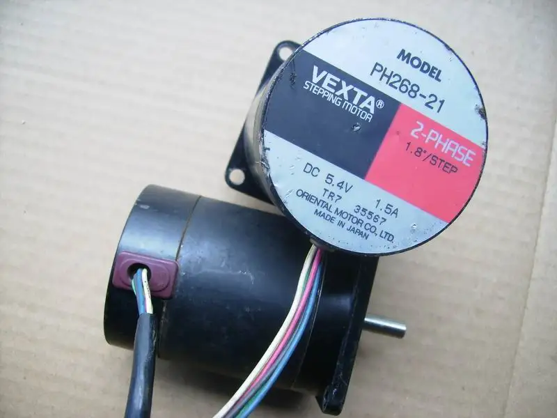 

Stepper motor PH268-21 , Used one , 90% appearance new , 3 months warranty , fastly shipping