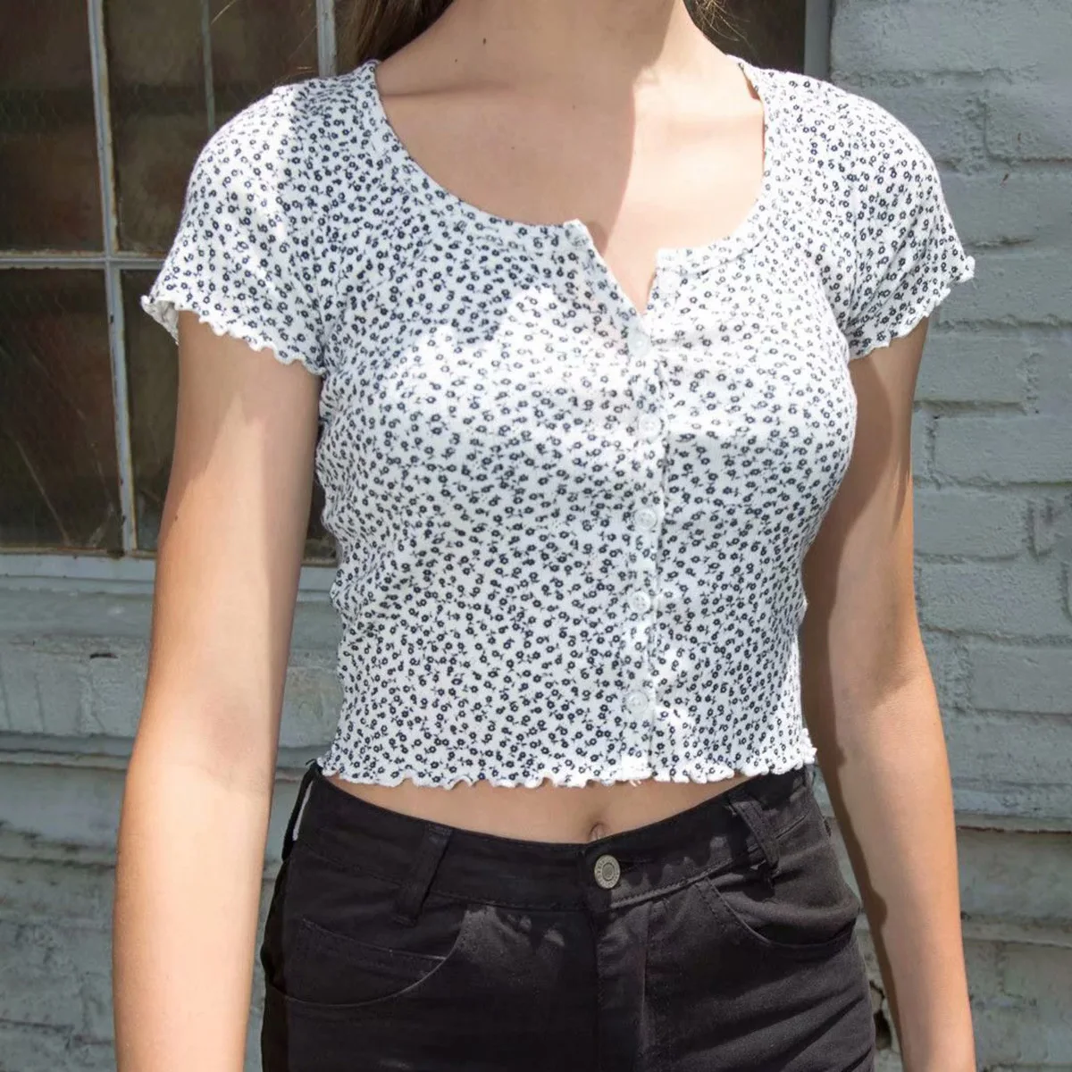 

Пиратское любопытство, винтажный цветочный принт, тонкий кроп-топ, женские летние хлопковые пуговицы, о-образный вырез, футболка с коротким ...