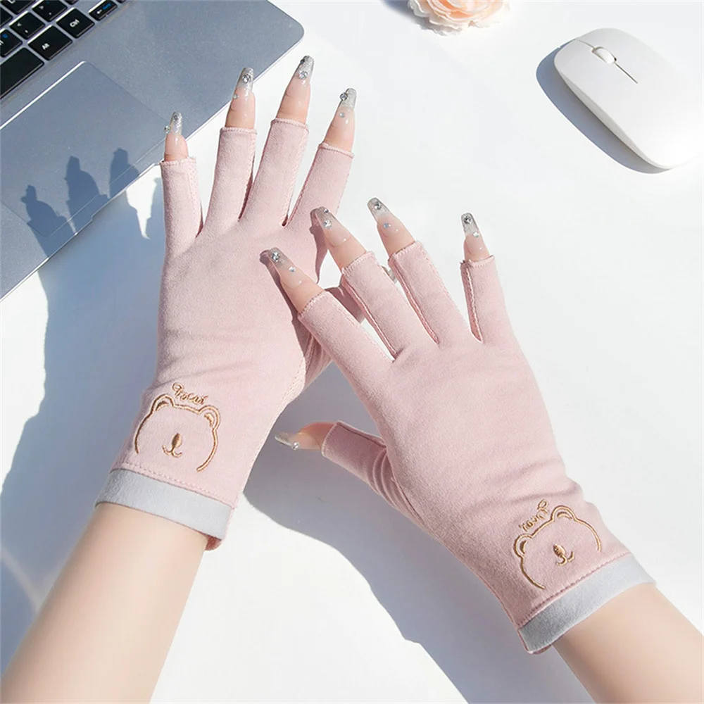 

Ice Silk Gloves Continuous Finger Protection Palm Circumference 17.5cm Summer Gloves Gloves Physical Anti-skid Total Length 20cm