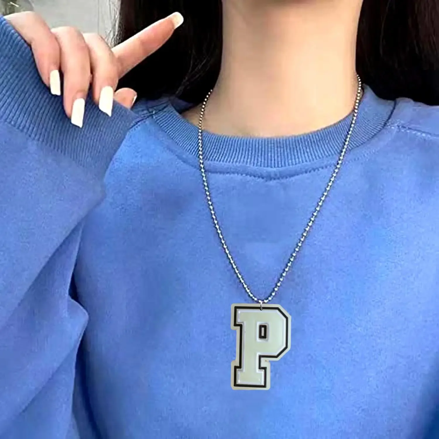 Amazon флуоресцентное ожерелье с буквами 26 бусин простое универсальное модное