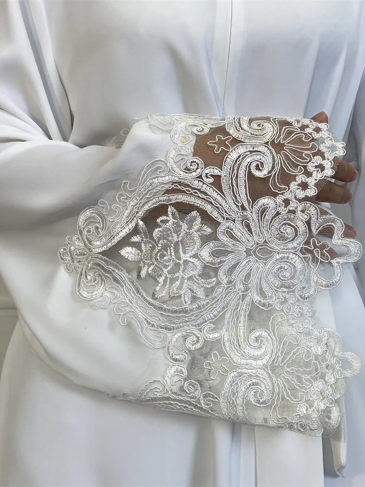 Ramadan Eid Lace Stitching Djellaba Muslim Dress Dubai Fashion Front Zipper Silky Abaya Lace Embroidery Robes Islam Clothes Robe