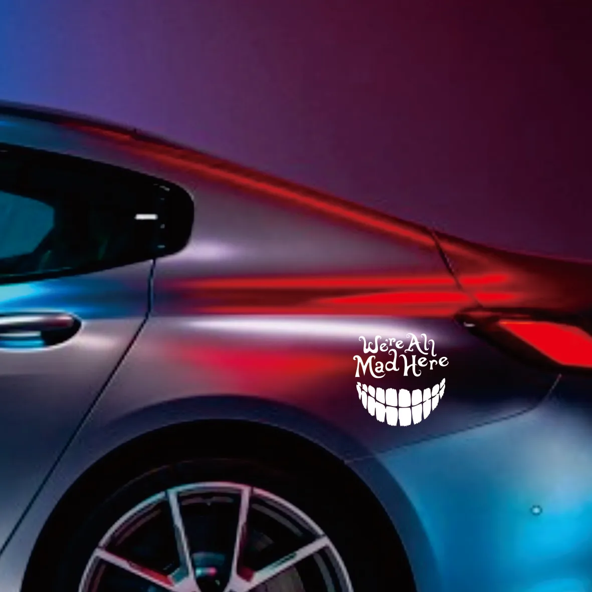 Интересная наклейка на автомобиль в Японии Алиса стране чудес вдохновение —