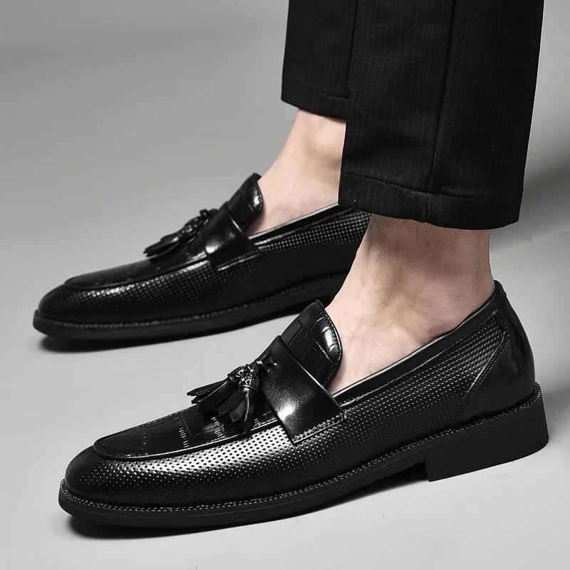 Men Casual Shoes Men tassel Loafers genuine leather comfortable Men dress shoes tassel formal shoes for men moccasins