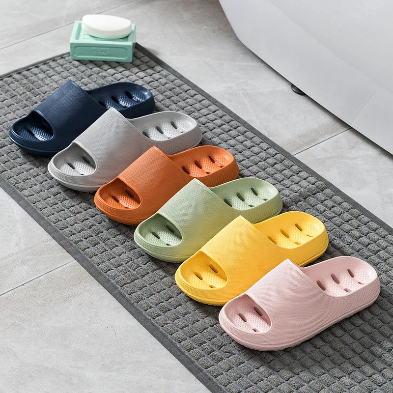 

2022 Thick Platform Bathroom Home Slippers Cloud Slippers Women Soft Sole EVA Indoor Slides Sandals Summer Non-slip Flip Flops