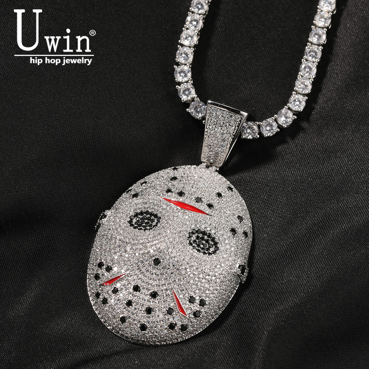 Фото Кулон Uwin Iced Jason Mask с кубическим цирконием, ужасающе красивый, для Хэллоуина, отличный подарок, украшение в стиле хип-хоп. №1