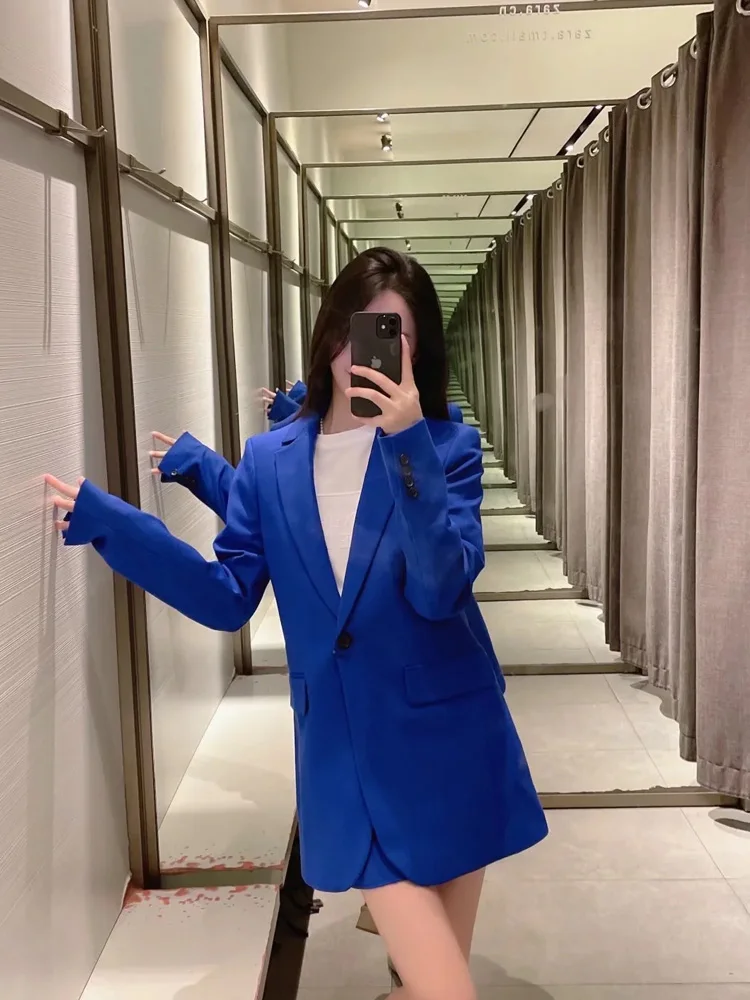 Женский блейзер с одной пряжкой длинным рукавом