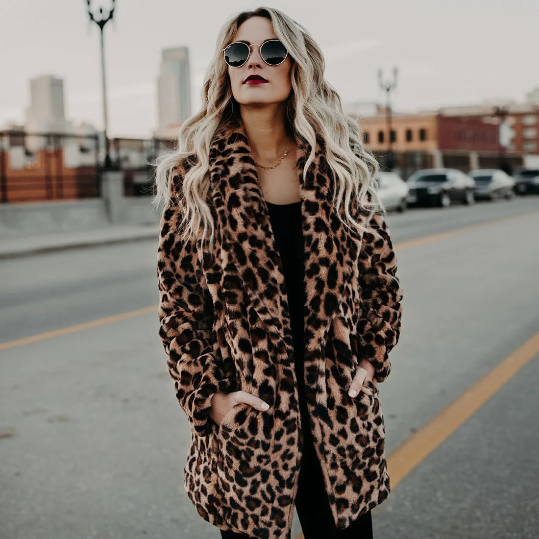 Women's Leather Fur Coat Winter Warm Fashion Leopard Artificial Fur Coat Polo Collar Jacket Women Faux Fur Coat
