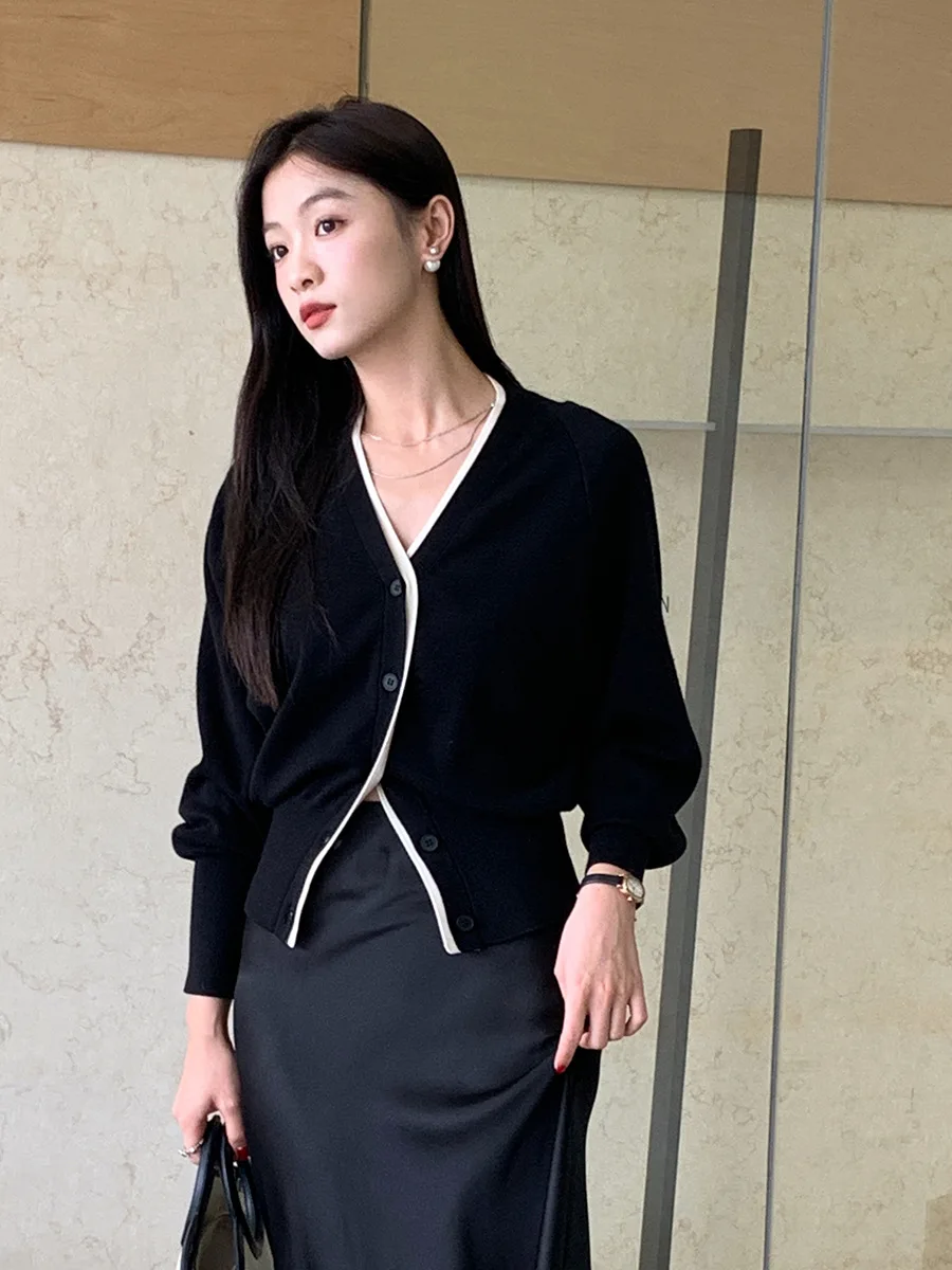 Женский контрастный вязаный кардиган из лиоцелла с v-образным вырезом осень-зима