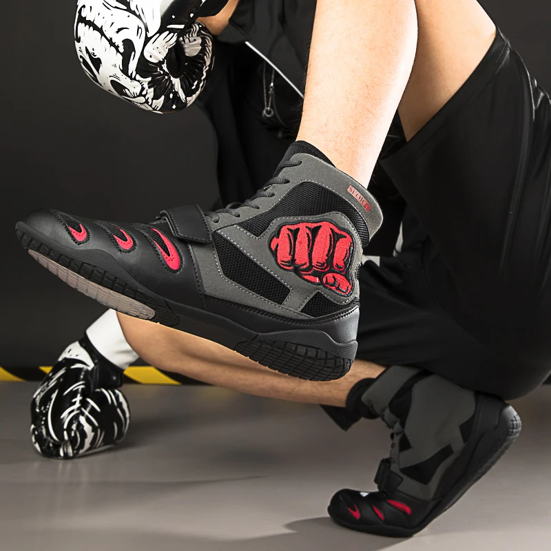 New Men's Wrestling Shoes Professional Men's and Women's Boxing Training Shoes Wear-resistant Wrestling Shoes Size 35-46