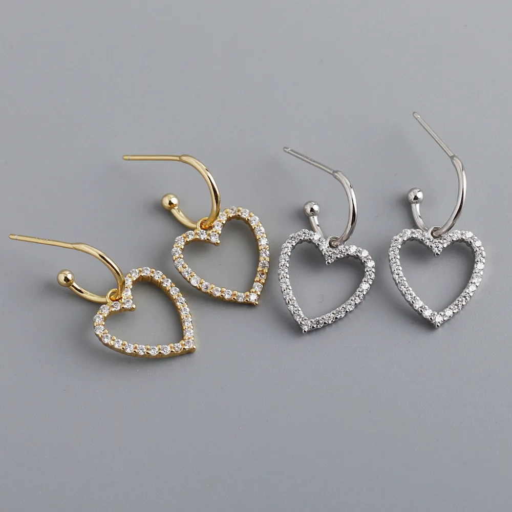 

Женские серьги-гвоздики из серебра 925 пробы с кристаллами