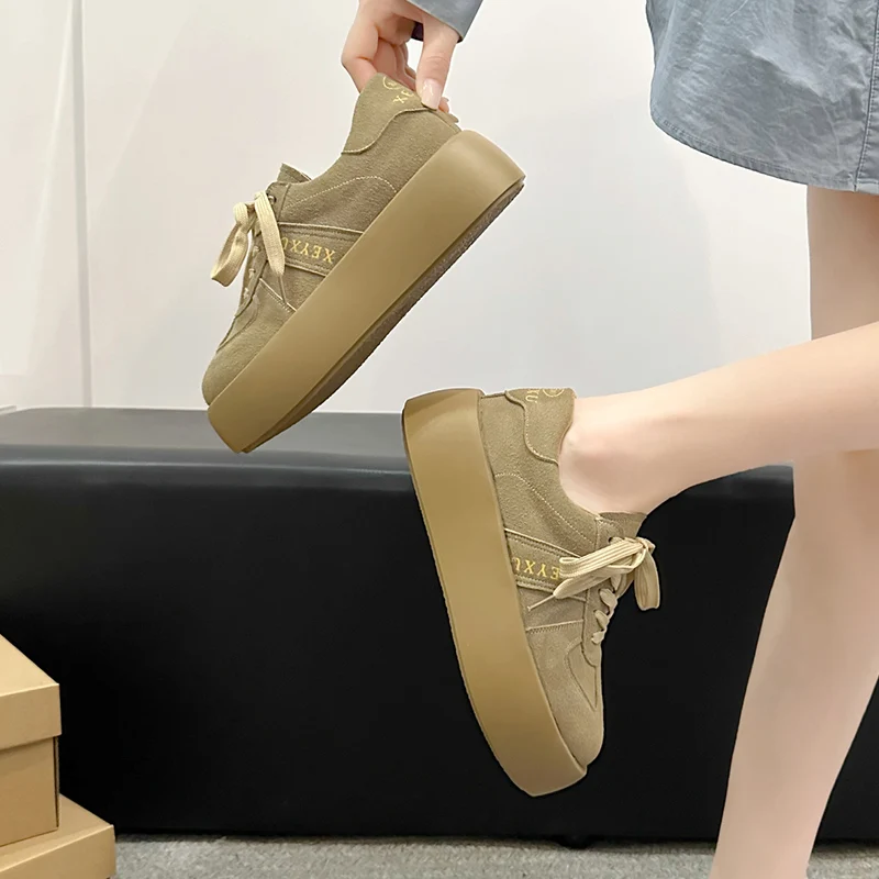 Женские кроссовки на танкетке универсальные дышащие платформе с круглым носком