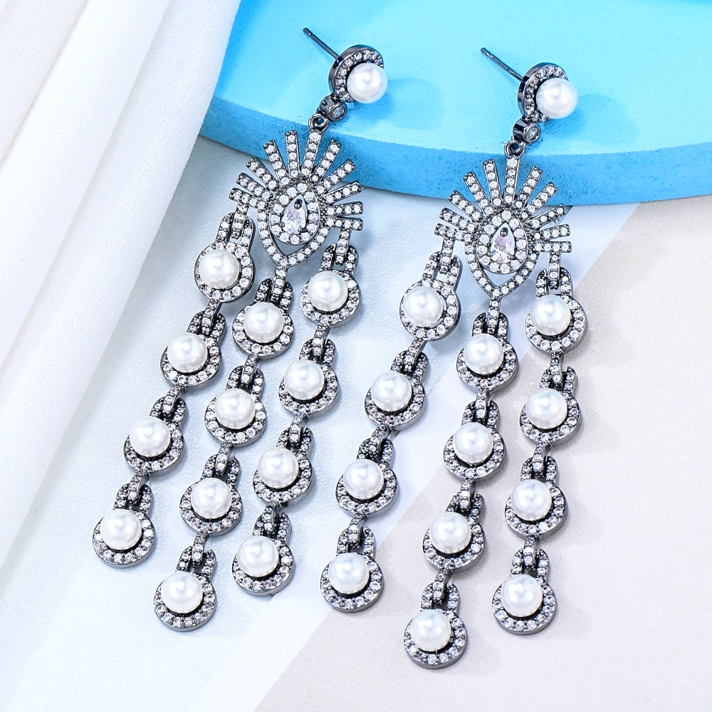 

Soramoore Luxury Vintage Pearls Long Dangle Earrings High Quality European Wedding Party Show Best Gift Jewelry New Original