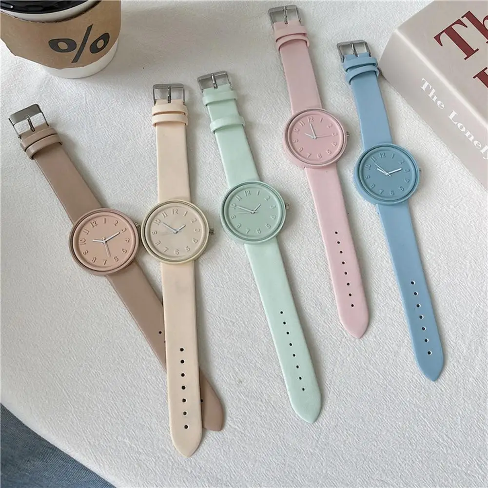 

Universal Women Watch Widely Used Bracelet Watch Macaron Color Maxi Numbers Watch Leather Band Precise Time
