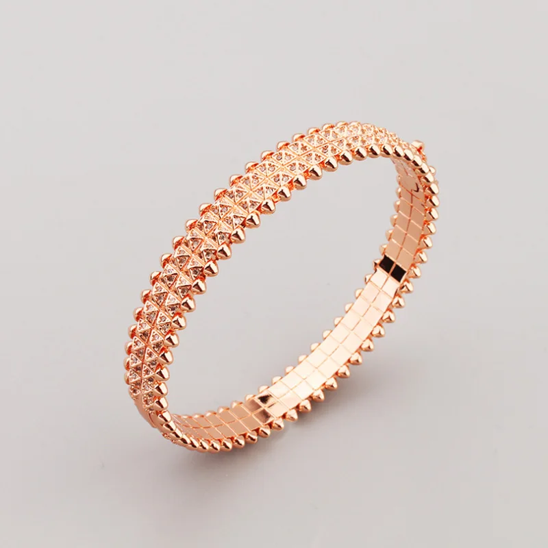 

Donia Jewelry European and American Fashion New Titanium Steel Micro-Inlaid AAA Zircon Rivet Bracelet Luxury Accessories.