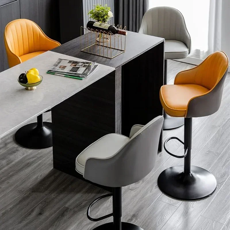 Барный стул из искусственной кожи с регулируемыми ножками