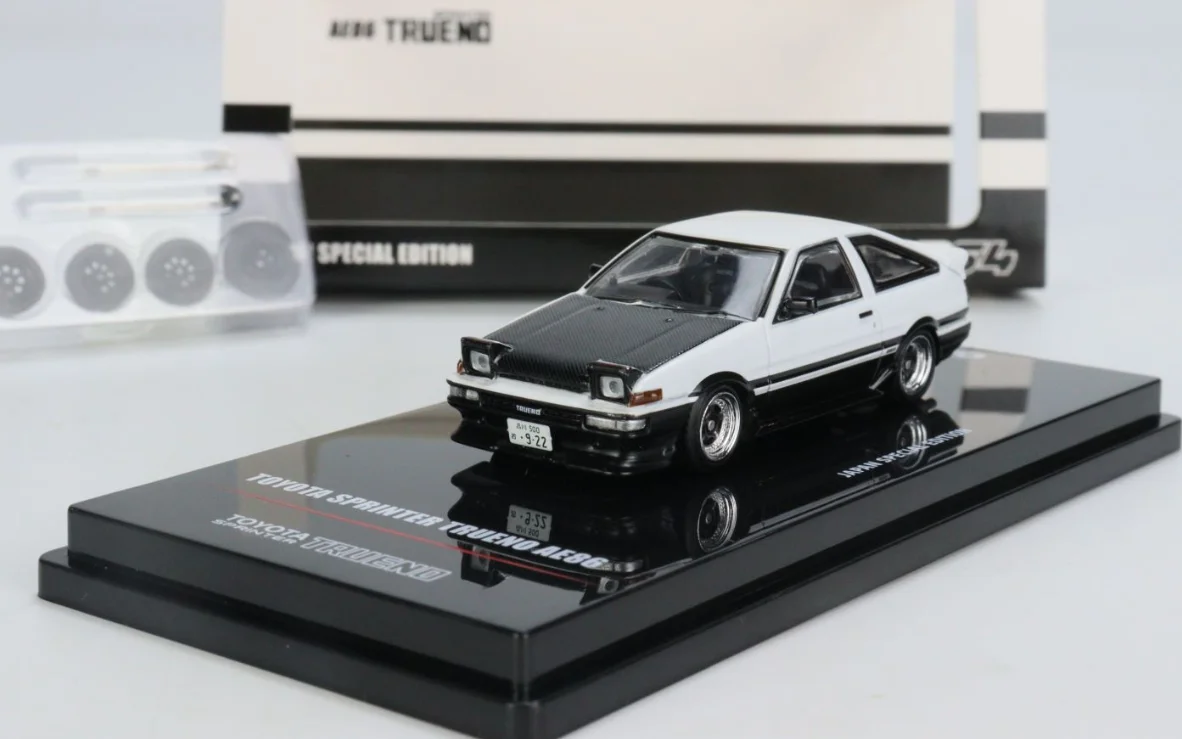 

INNO 1:64 Toyota AE86 TOYOTA SPRINTER TRUENO car model collection decoration gift