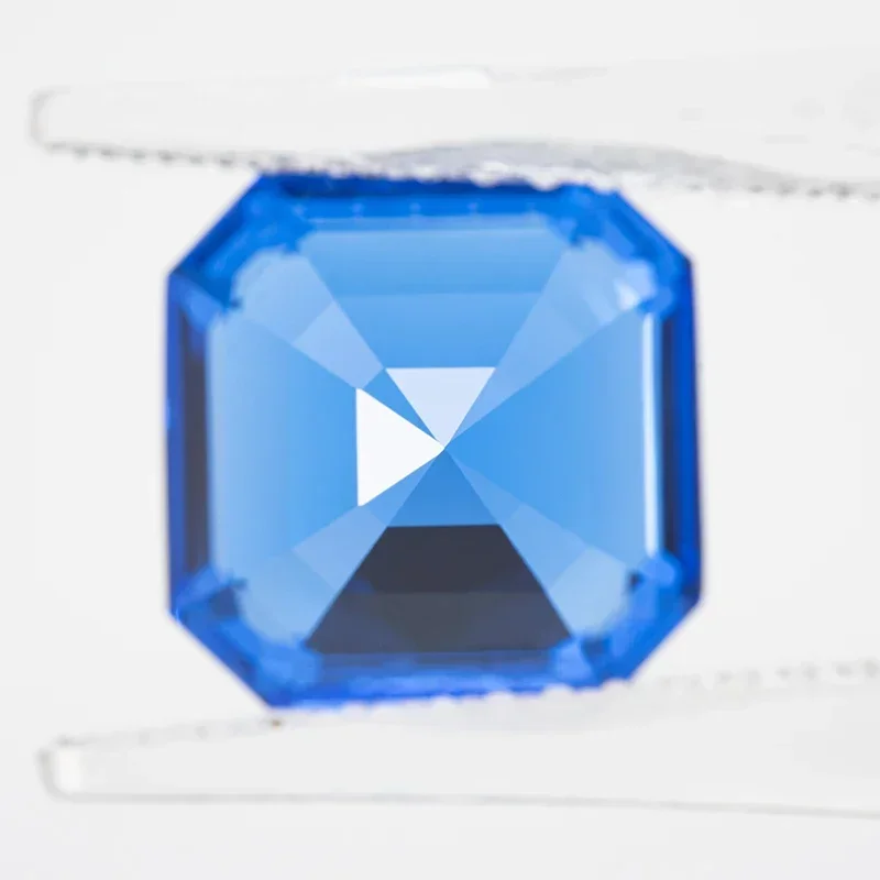Выращенная в лаборатории квадратная огранка Asscher кобальтовая шпинель VVS1