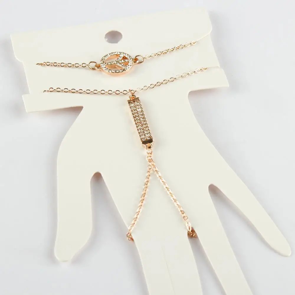 

Кубический цирконий шахмеран