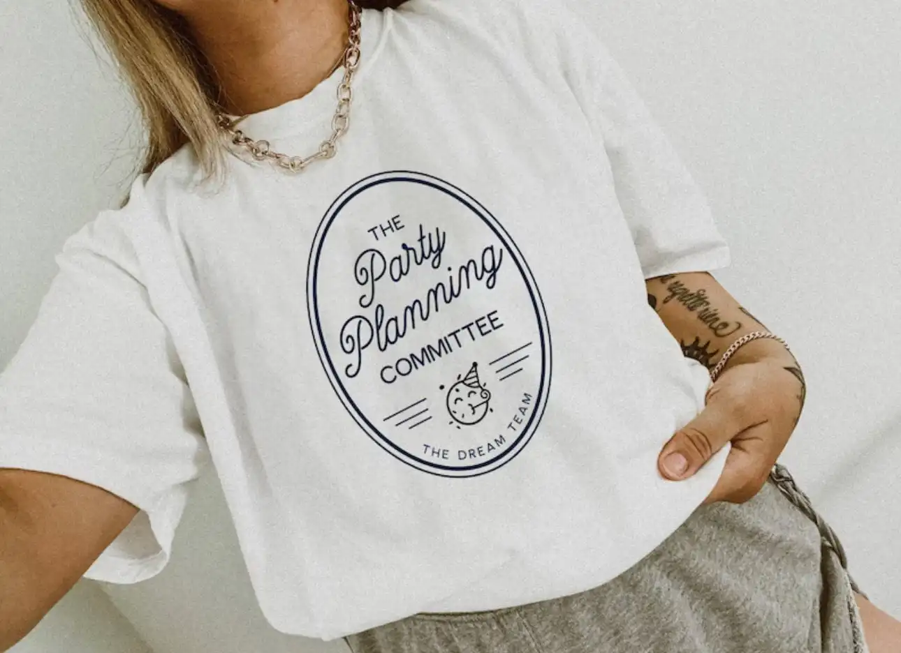 Комитет планирования вечеринок Футболка из холщового джерси Bella