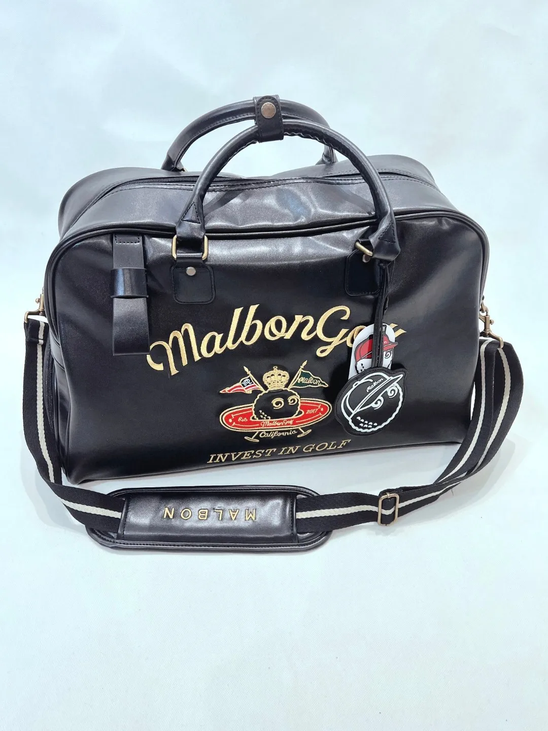 

Водонепроницаемая сумка для гольфа с вышивкой высокой плотности с внутренним карманом для обуви, яркая и удобная в переноске сумка для бага...