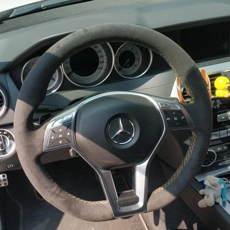 

Чехол на руль для Mercedes-Benz AMG GLA45 2015, Ручное шитье, полностью черная замша, кожа, желтый стежок на руле