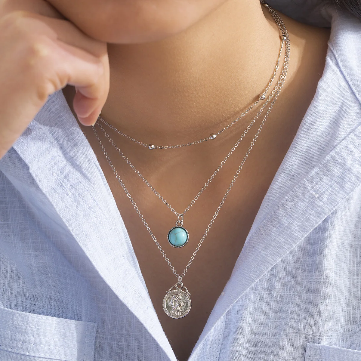 

Boho Multilayer Metal Clavicle Necklace Women's 2022 Vintage Turquoise Round Portrait Engraving Pendant Girls Fashion Jewelry